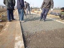 歐進(jìn)彩色透水混凝土工藝流程-www.hnqzjx.cn